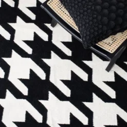 Safavieh Madaket Dhurrie Hand-Woven Wool Geometric Rug -Safavieh Furniture GUEST eb9aba96 bdf5 496b a721 5e9e2d5e109d