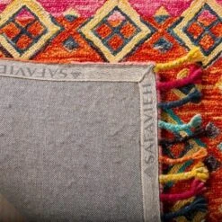 Safavieh Doris Geometric Tufted Wool Area Rug with Tassels 11 Safavieh Doris Geometric Tufted Wool Area Rug with Tassels -Safavieh Furniture GUEST ef8c9228 d0dd 4354 b86b 3f646197ae66