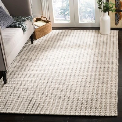Safavieh Adelina 5' x 8' Gray and Ivory Hand-Hooked Area Rug 4 Safavieh Adelina 5' x 8' Gray and Ivory Hand-Hooked Area Rug - Image 2