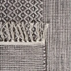 Safavieh Montauk MTK330 Hand-Woven Ivory & Navy Cotton Runner Rug -Safavieh Furniture GUEST fdbff478 b152 4436 bc9d b04e7cf9c90d